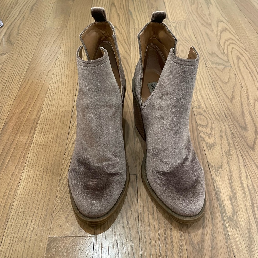 Steve Madden Shariniv size 7 bootie